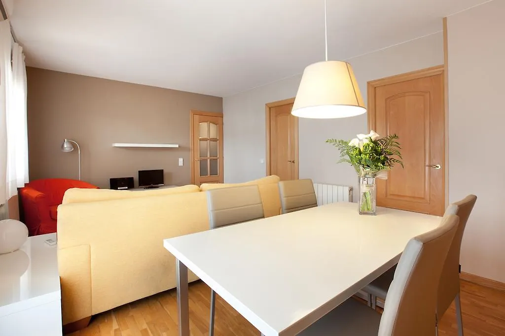 Letsgo Sagrada Familia Penthouse Apartment Barcelona