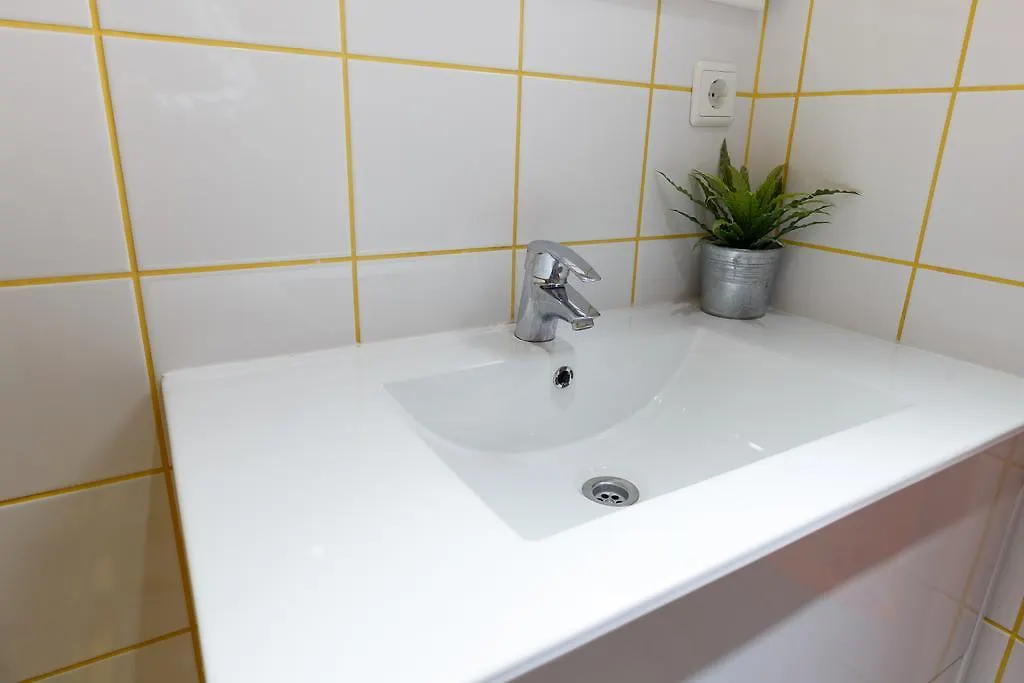 Letsgo Sagrada Familia Penthouse Apartment Barcelona 0*,