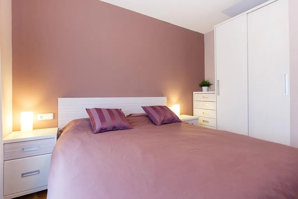 Letsgo Sagrada Familia Penthouse Apartment Barcelona Spain